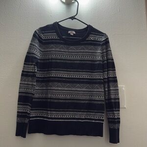 Black and white long sleeve sweater